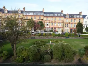 The Hutchinson Apartments