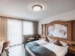 호텔 몬티스 - 쇤블릭