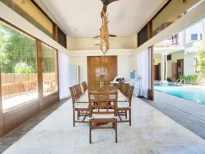 Harlan Beach Villa Boracay