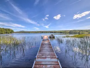 Quiet and Lovely Lakefront Cottage for Families!