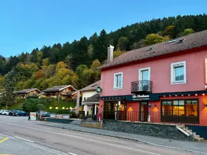 Logis Hôtel les Chatelminés