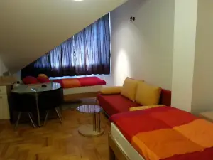 Studio Apartments Korosteljev