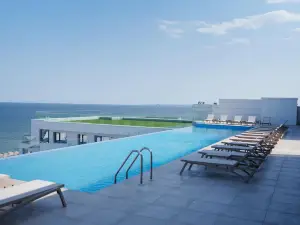 Alezzi Infinity Aparthotel & Spa