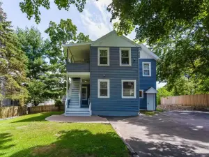 2 Bedroom Apartment Near Bristol Center