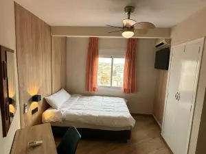 Hotel Alain
