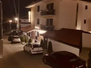 Hotel Deyanira