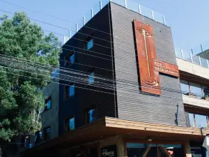 蒲康伊多米託酒店