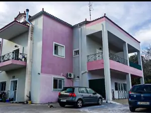 Kimi Apartments