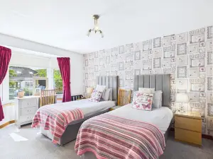 Dunroamin Bed and Breakfast