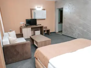 Hotel Tundzha - Renovated!