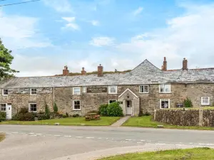 Trehellas House Hotel & Restaurant