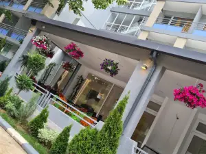 Spring Holiday Resort