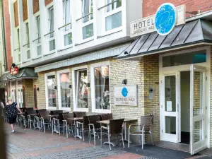 Hotel DH -Deutsches Haus-