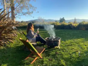 Fiery Peak Eco-Retreat with Stargazing, Wood-Fired Hot Tub and Plunge Pool