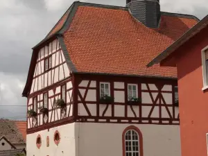 Bio-Weingut, Gästehaus Und Kräuterhof