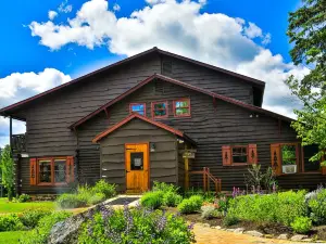 Garnet Hill Lodge