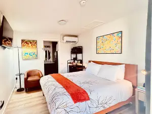 Riverwalk Park Inn