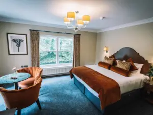 Bridge House Hotel & Silver Howe View Cottage