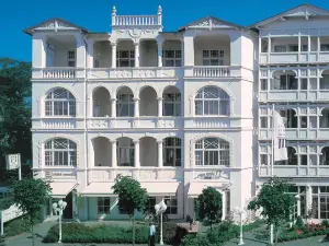 Hotel Vier Jahreszeiten Binz - Adults Only