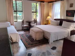 Hotel California Pacho