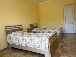 Gayane & Khikar B&B