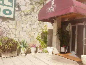 米奧尼奧卡斯特羅酒店套房
