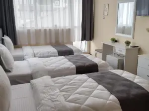 Victoria Family Hotel