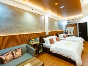 Rockfort Hotel