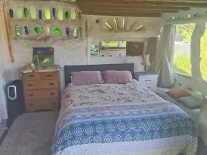 The MUD HOUSE