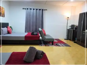 Lata Bayu Chalet - Waterfall & River with Kids Pool