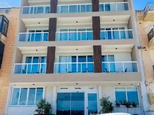 South 32 Hotel by Zzzing