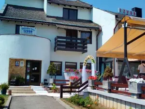 B&B Izvor