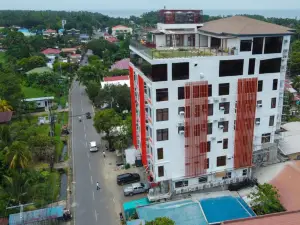 Aya Hotel & Residences