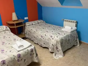 Hostal y Apartamentos la Vereda