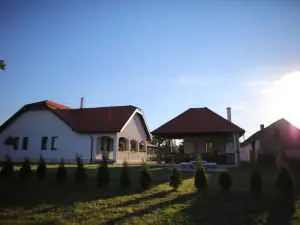Csaronda Vendeghaz