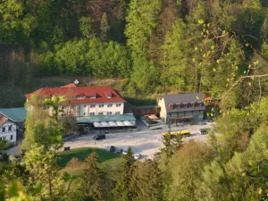 Hotel Skalni Mlyn
