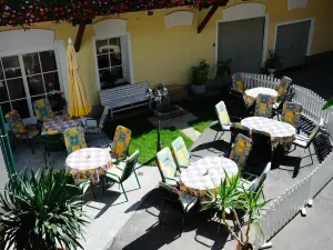 Hotel-Gasthof-Fleischerei - Zur Alten Post