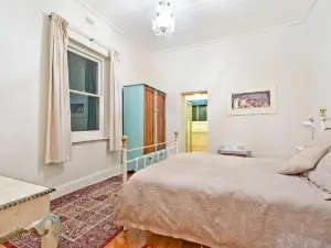 Vineyard Cottage Bnb