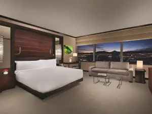 Gorgeous Suite Vdara 22nd FLR - POOL View - FREE Valet