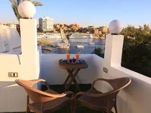 Crystala Guest House