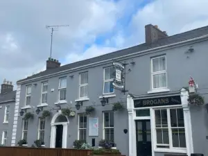 Brogans Bar & Hotel