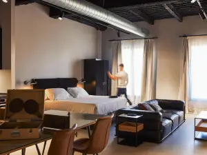 Ho Paseo de Almería 9 by Olivencia