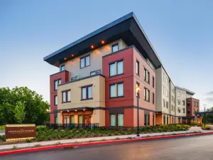 The Independence Hotel