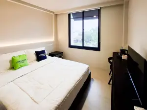 Urbanview KAS Hotel Syariah near Simpang 5 Purwodadi