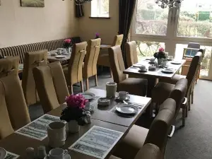 Hotel Esinger Hof Garni