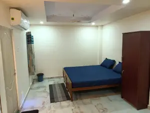 Hotel Hcb (Hemo Chandra Bhawan)
