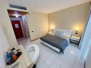 โรงแรมซานตากาเตรินา