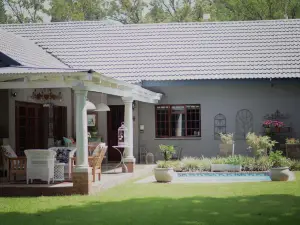 Dancing River Guesthouse
