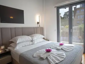 Aonia Luxurious Modern Boutique Apartments