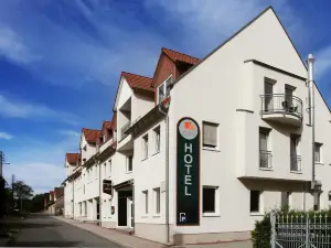 My City Hotel